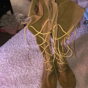 Minnetonka boots